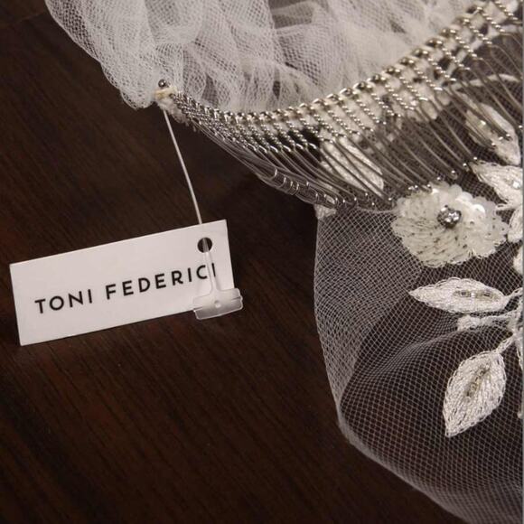 TONI FEDERICI Secret Garden E1-6427 Ivory Knee Length Beaded Crystal Bridal Veil main image 10